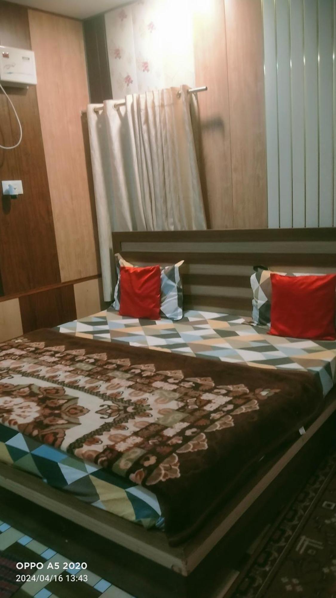 Shree Ram Guest House Near Ram Mandir Ayodhya Luaran gambar